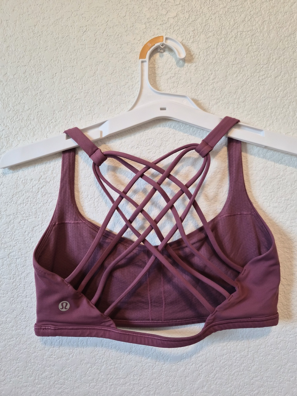 Lululemon Women's Mauve Strappy Back Sports Bra